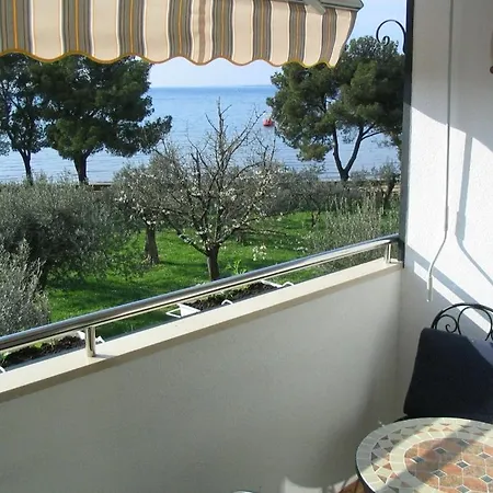 In With Sea Views, Balcony, Air Conditioning, Wifi 227-1