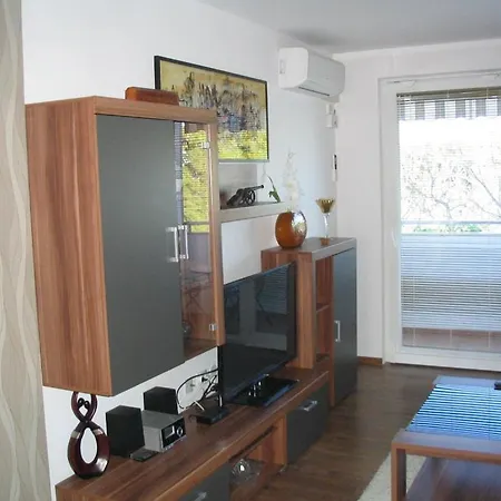 In With Sea Views, Balcony, Air Conditioning, Wifi 227-1