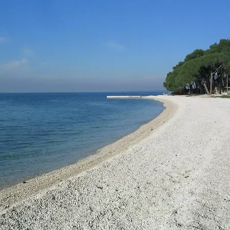 In With Sea Views, Balcony, Air Conditioning, Wifi 227-1 Apartment Fazana